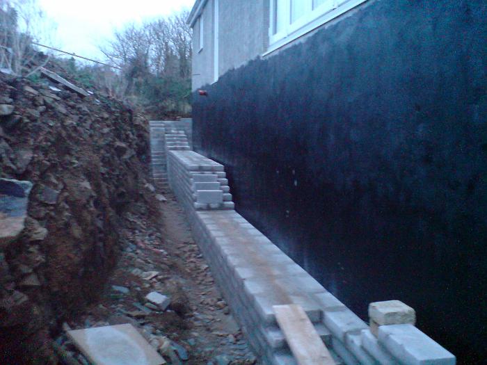 15 Retaining Wall & Cess Tank (31)